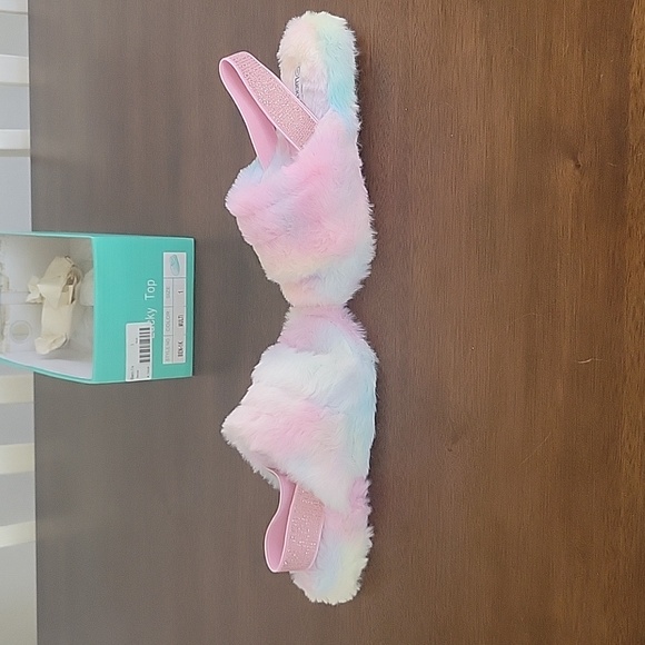 Girls Fuzzy Slippers with Strap - Picture 5 of 8